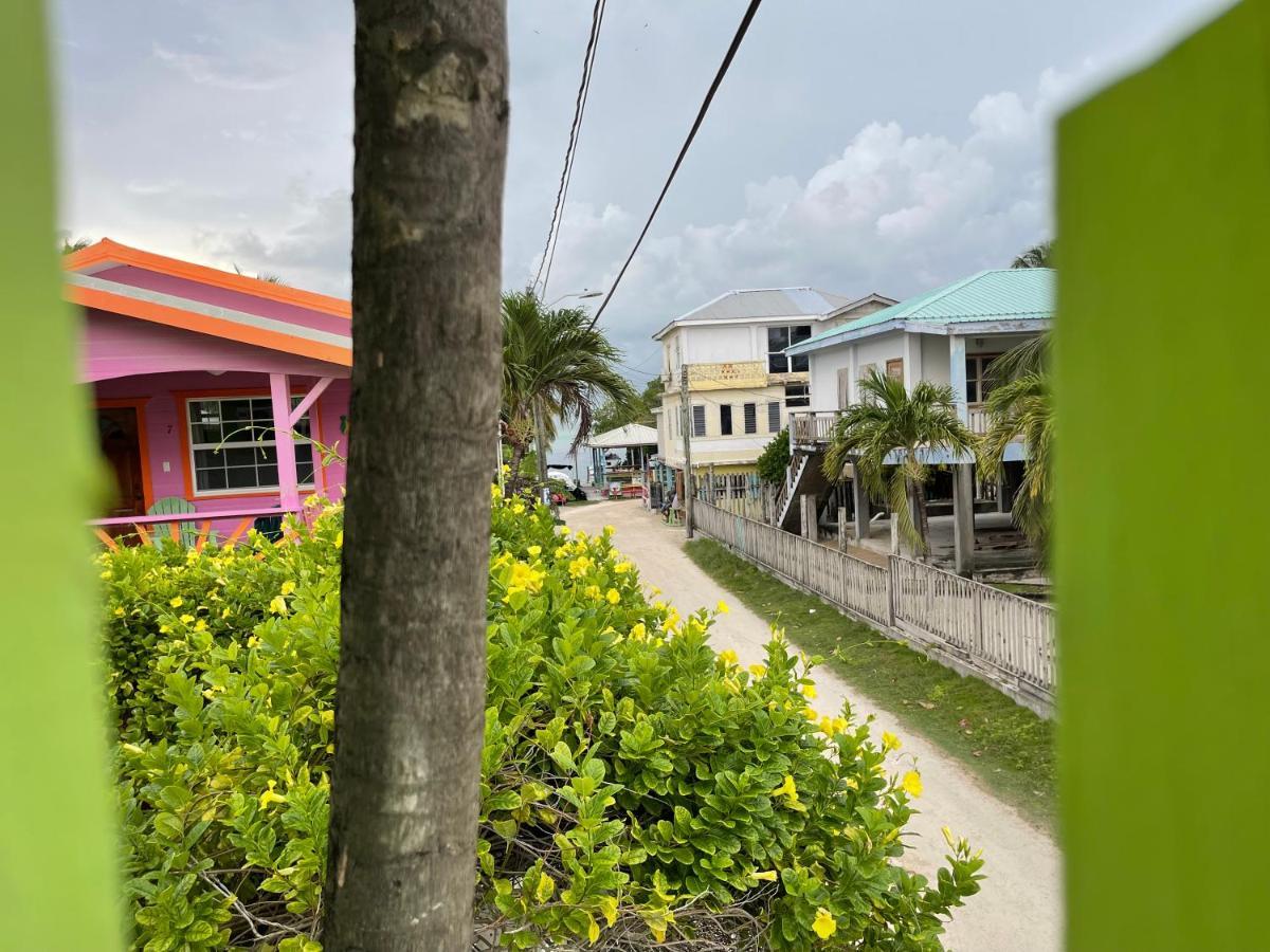 Sea N Sun Guest House Caye Caulker Exterior photo
