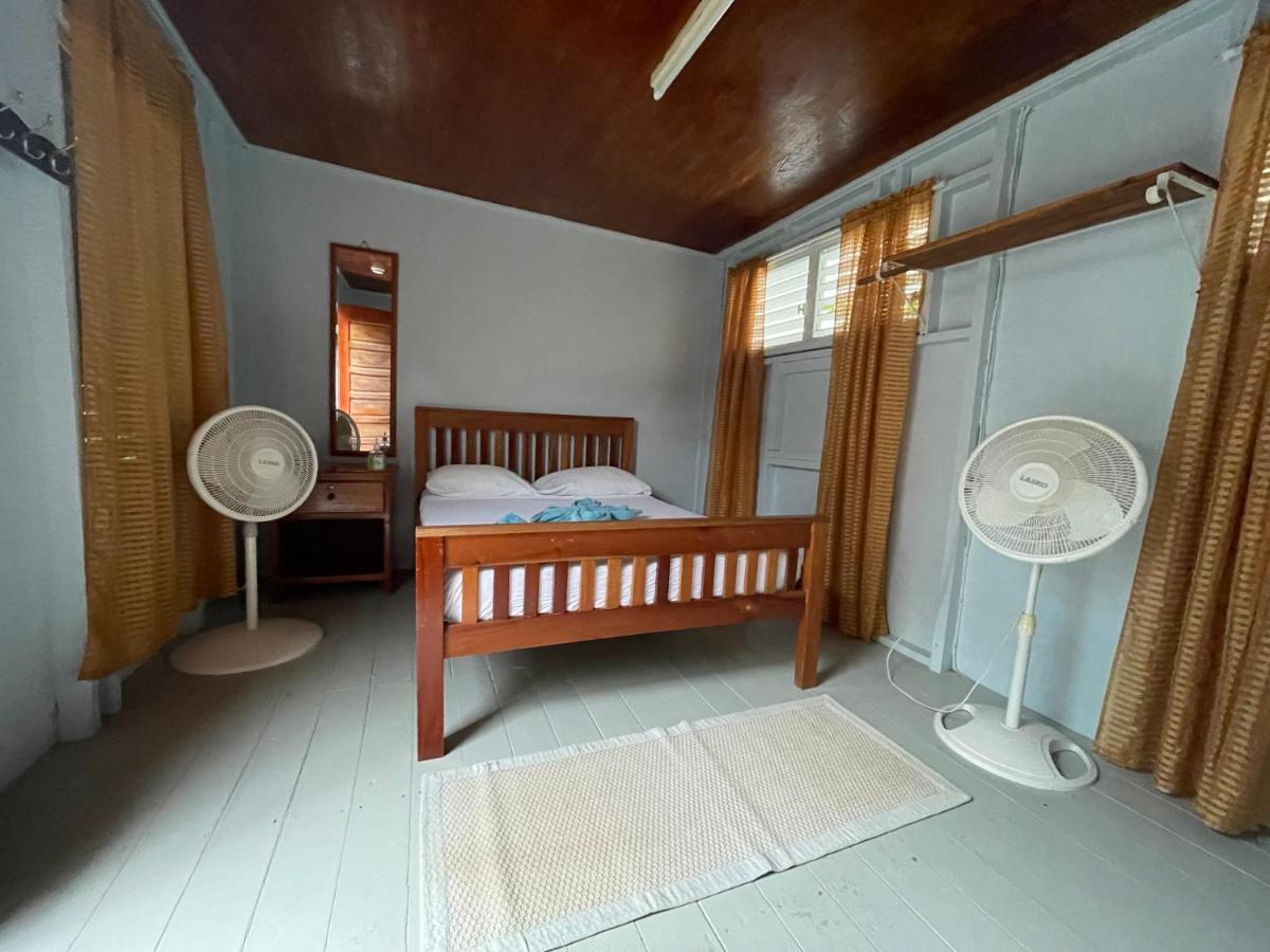 Sea N Sun Guest House Caye Caulker Exterior photo